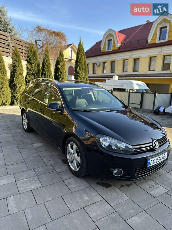 Універсал Volkswagen Golf 2009 в Луцьку
