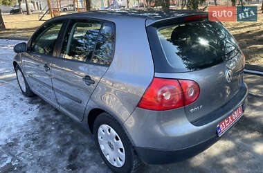 Хетчбек Volkswagen Golf 2005 в Рівному