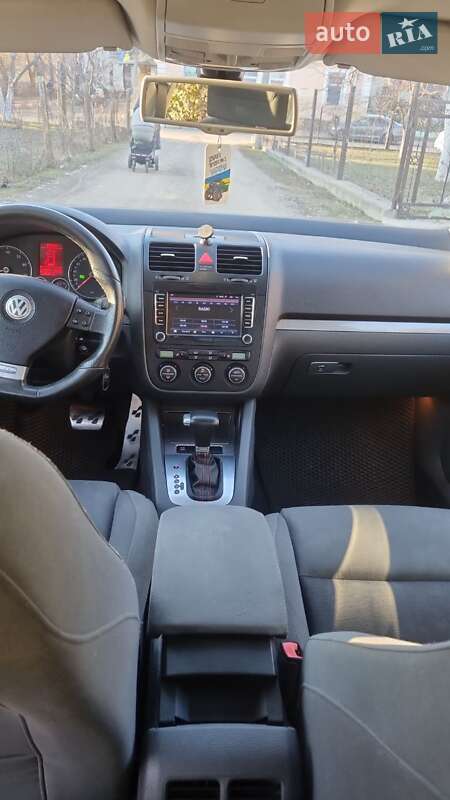 Хетчбек Volkswagen Golf 2007 в Стрию
