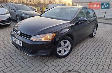 Хэтчбек Volkswagen Golf 2017 в 
