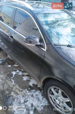 Универсал Volkswagen Golf 2010 в 