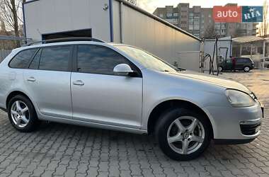 Універсал Volkswagen Golf 2009 в 