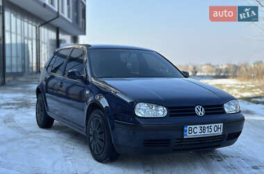 volkswagen golf 2002 в Ровно от профессионального продавца Владислав