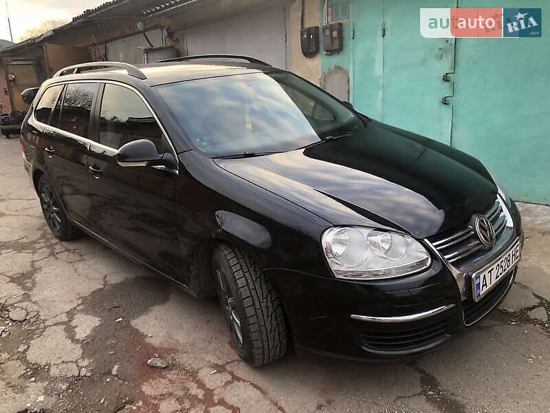 Універсал Volkswagen Golf 2009 в Києві