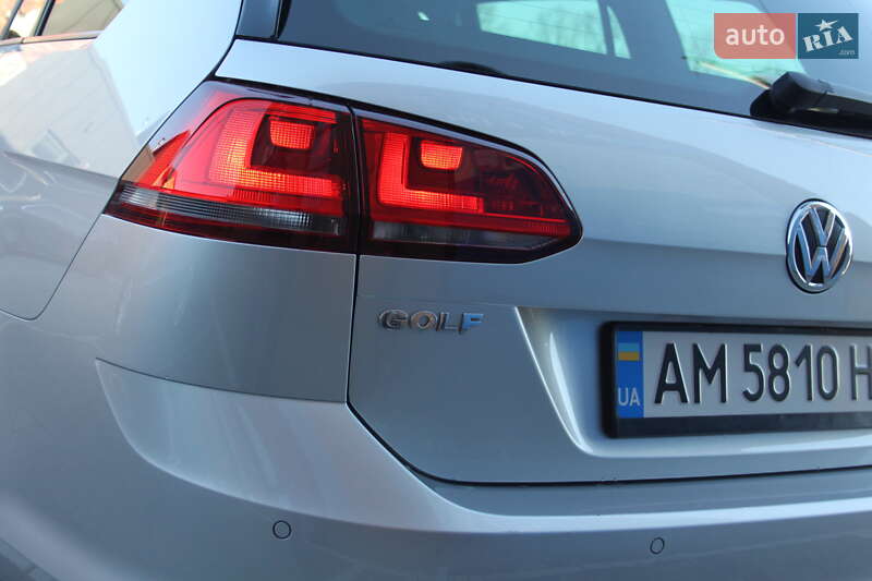 Універсал Volkswagen Golf 2015 в Вінниці