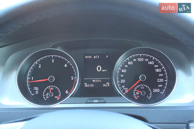 Універсал Volkswagen Golf 2015 в Вінниці