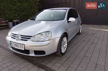 Хэтчбек Volkswagen Golf 2005 в Каменец-Подольском