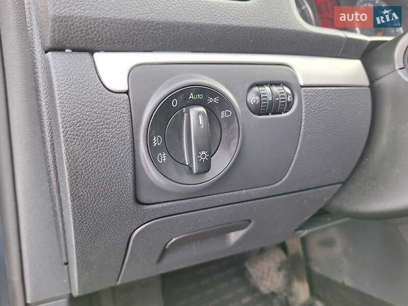 Хетчбек Volkswagen Golf 2008 в Умані