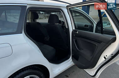 Универсал Volkswagen Golf 2012 в 