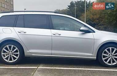 Універсал Volkswagen Golf 2016 в Івано-Франківську