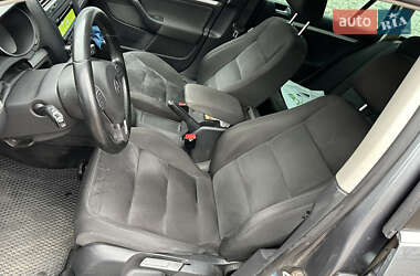 Універсал Volkswagen Golf 2012 в 