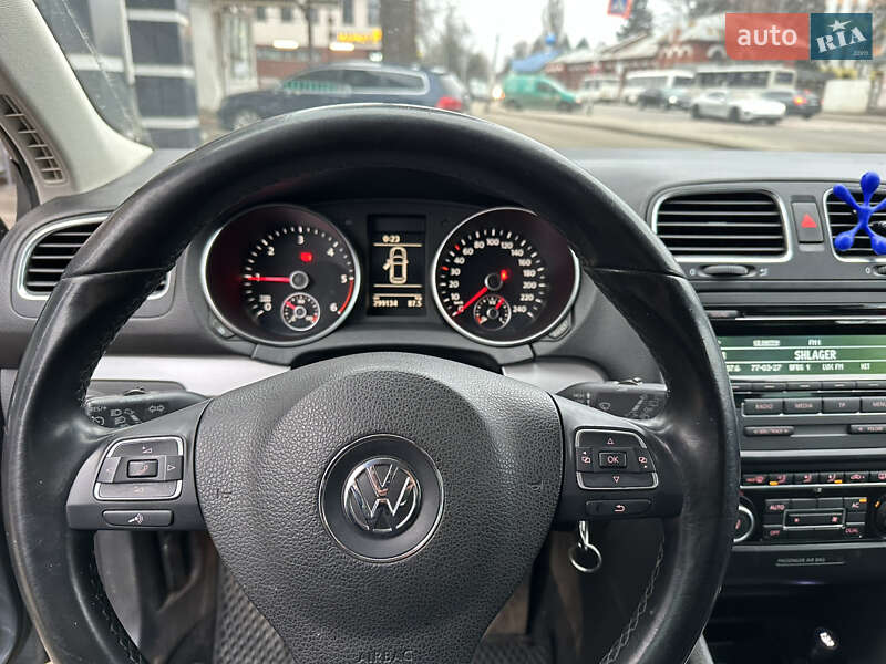 Универсал Volkswagen Golf 2012 в Житомире