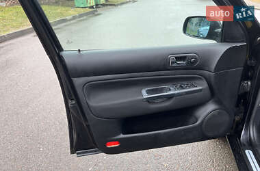 Хэтчбек Volkswagen Golf 2001 в 