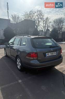 Универсал Volkswagen Golf 2011 в 