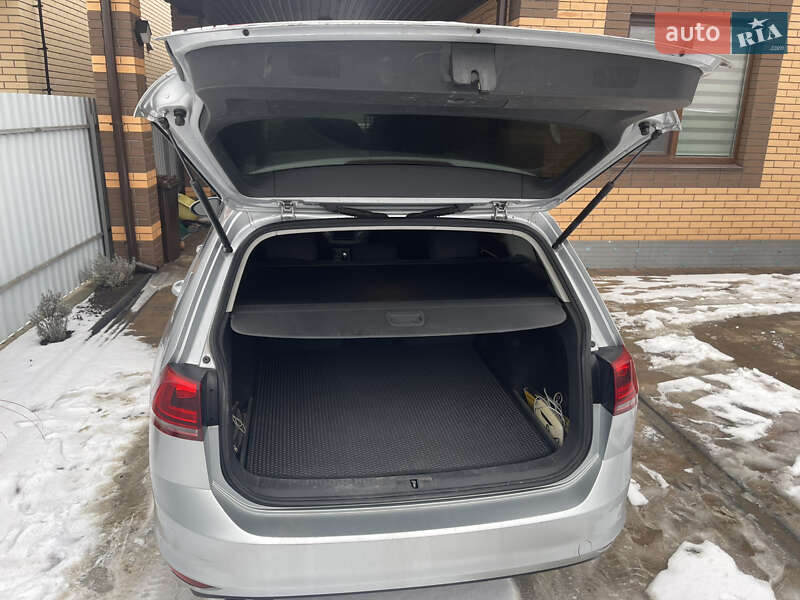 Универсал Volkswagen Golf 2015 в Виннице