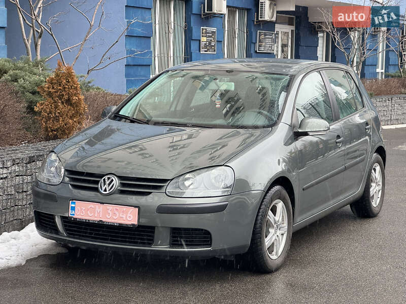 Volkswagen Golf 2004
