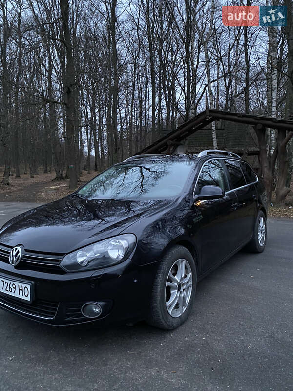 Універсал Volkswagen Golf 2011 в Галичі