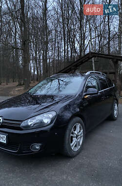Универсал Volkswagen Golf 2011 в 