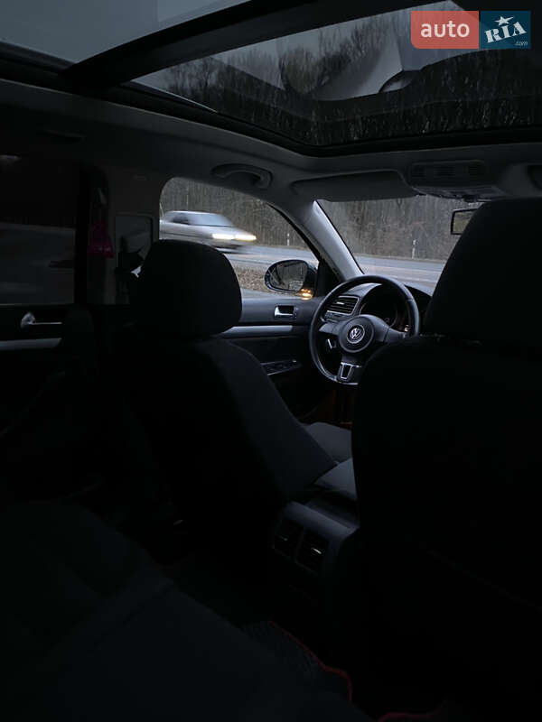 Універсал Volkswagen Golf 2011 в Галичі