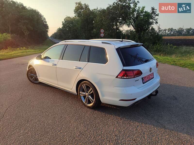 Универсал Volkswagen Golf 2020 в Раздельной