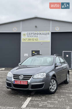 Универсал Volkswagen Golf 2009 в Нововолынске