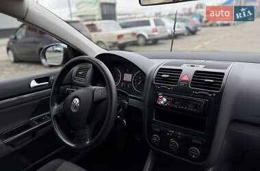 Универсал Volkswagen Golf 2009 в Нововолынске