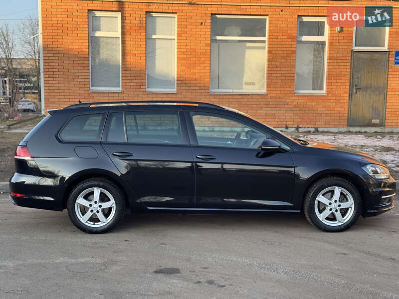 Универсал Volkswagen Golf 2019 в Покровском
