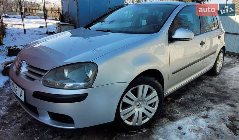 Хетчбек Volkswagen Golf 2004 в Полтаві