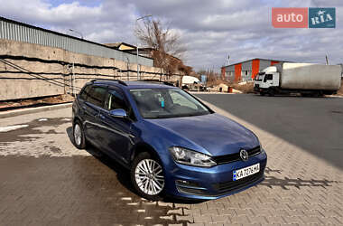 Універсал Volkswagen Golf 2014 в Києві