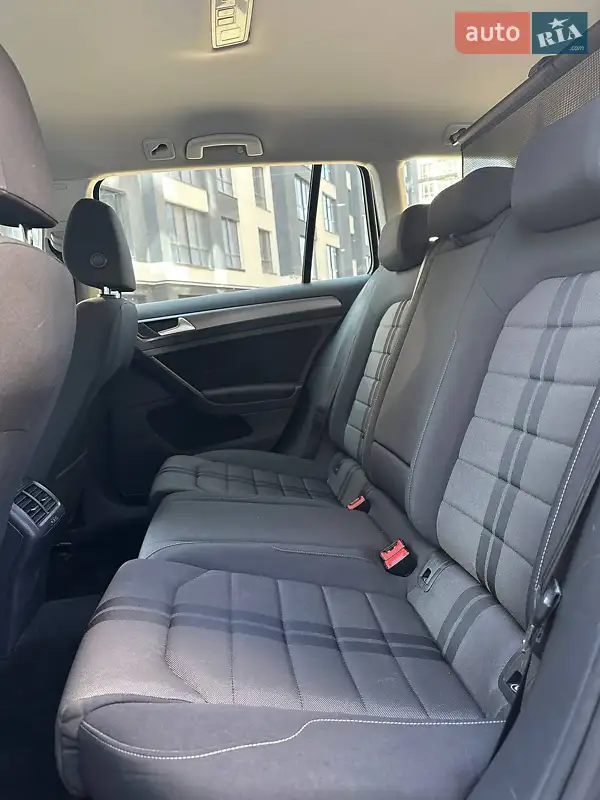 Volkswagen Golf 2016