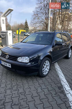 Универсал Volkswagen Golf 2003 в Киеве