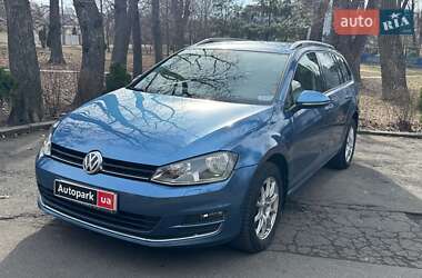 Універсал Volkswagen Golf 2015 в Києві