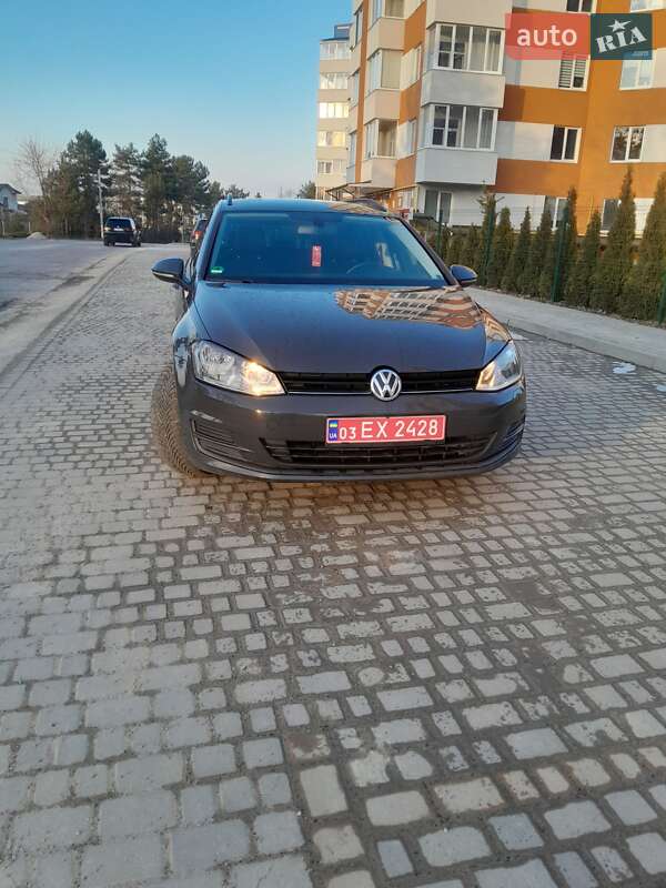 Універсал Volkswagen Golf 2015 в Львові