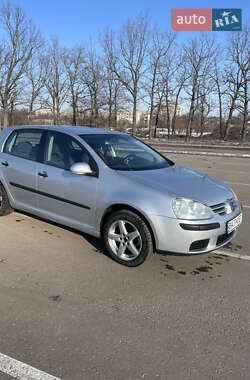 Хэтчбек Volkswagen Golf 2005 в Кропивницком