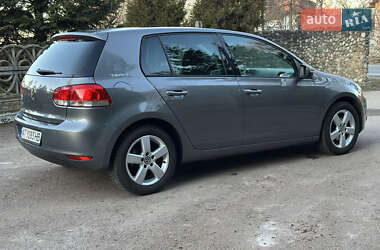 Хетчбек Volkswagen Golf 2010 в Калуші