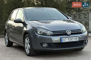 Хетчбек Volkswagen Golf 2010 в Калуші