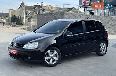 Хэтчбек Volkswagen Golf 2008 в Луцке