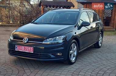 Универсал Volkswagen Golf 2017 в Львове