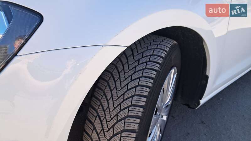 Хетчбек Volkswagen Golf 2013 в Тернополі