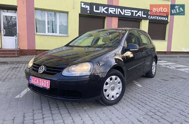 Хэтчбек Volkswagen Golf 2004 в Львове