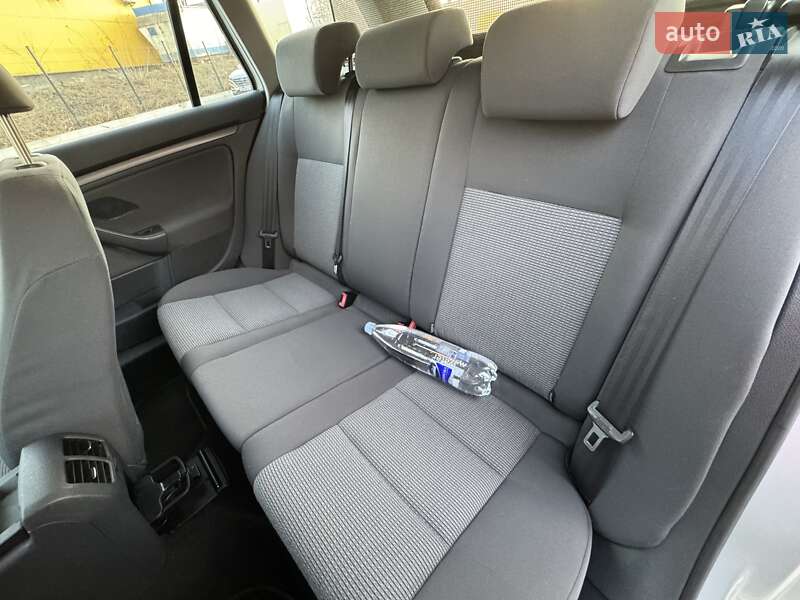 Универсал Volkswagen Golf 2007 в Виннице