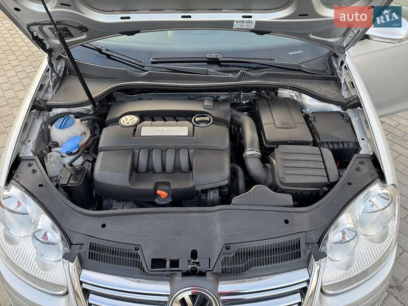 Универсал Volkswagen Golf 2007 в Виннице