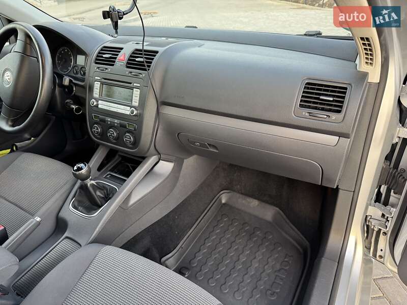 Универсал Volkswagen Golf 2007 в Виннице