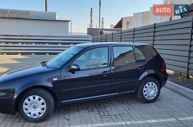 Хетчбек Volkswagen Golf 2003 в Черкасах