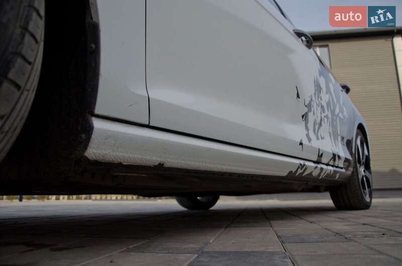 Універсал Volkswagen Golf 2015 в Сарнах