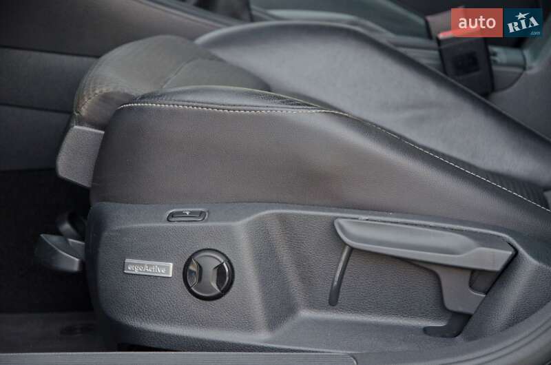 Універсал Volkswagen Golf 2015 в Сарнах