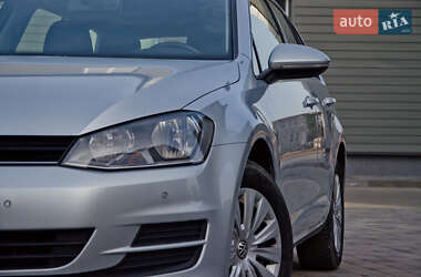 Універсал Volkswagen Golf 2015 в Сарнах