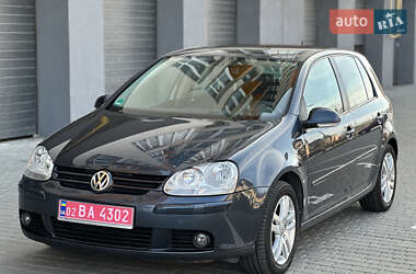 Хетчбек Volkswagen Golf 2006 в Вінниці