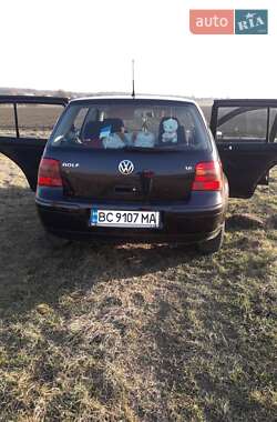 Хетчбек Volkswagen Golf 2003 в Пустомитах