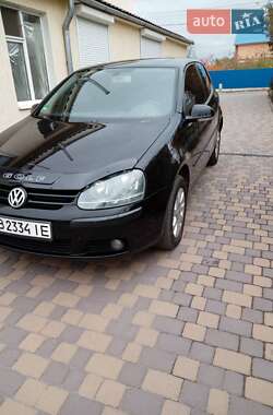 Хэтчбек Volkswagen Golf 2004 в Бершади